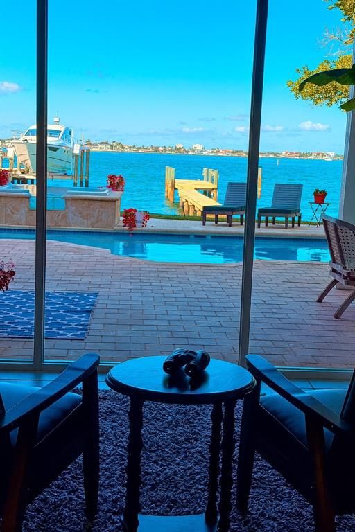 Exterior, Pool, Water