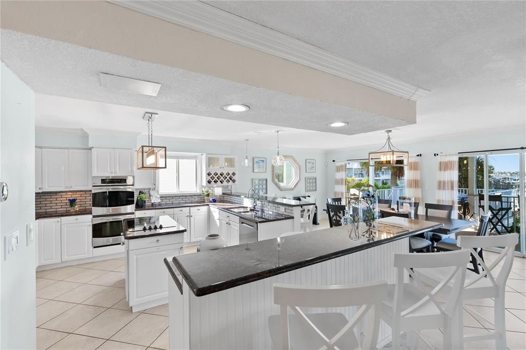Dining room, Interior, Kitchen, Pendant Lights, Recessed Lighting, Stainless Steel Appliances, Water