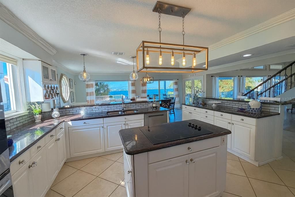 Interior, Kitchen, Pendant Lights, Recessed Lighting, Water