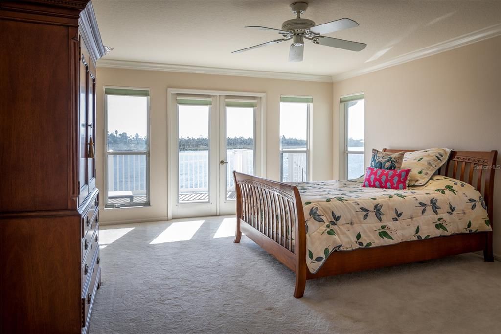 Bedroom, Interior, Water