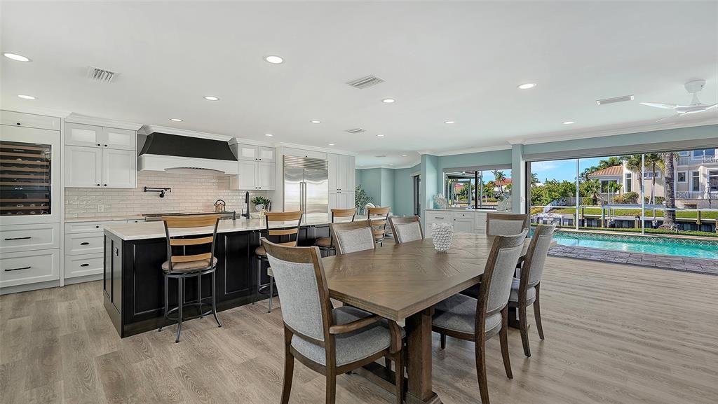 Dining room, Interior, Kitchen, Recessed Lighting, Wood Texture Flooring