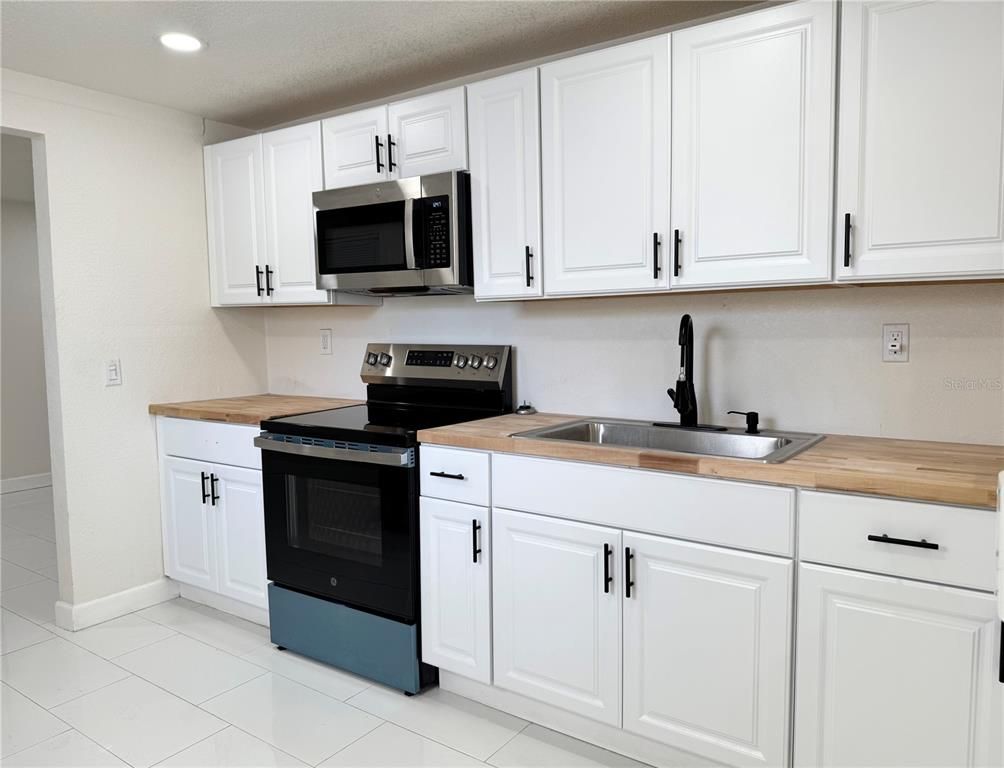 Interior, Kitchen, Recessed Lighting