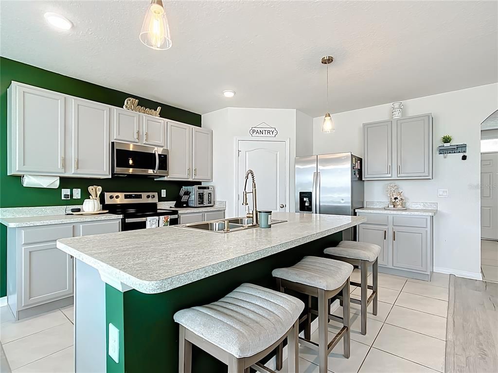 Interior, Kitchen, Pendant Lights, Recessed Lighting, Stainless Steel Appliances