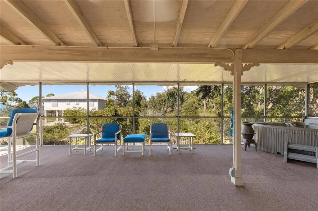 Hot Tub, Interior, Sun Room, Wooden Ceilings