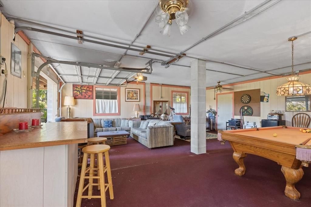 Billiard Table, Game Room, Interior, Living room, Pendant Lights