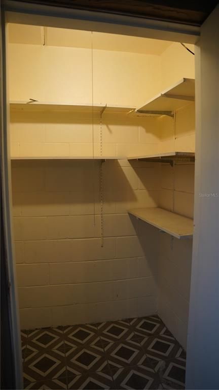 Interior, Walk-in Closets