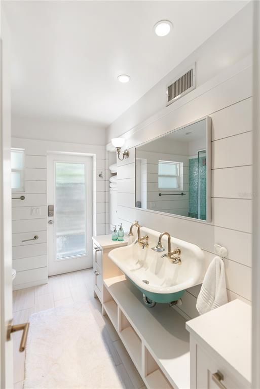 Bathroom, Interior, Recessed Lighting, Wood Texture Flooring