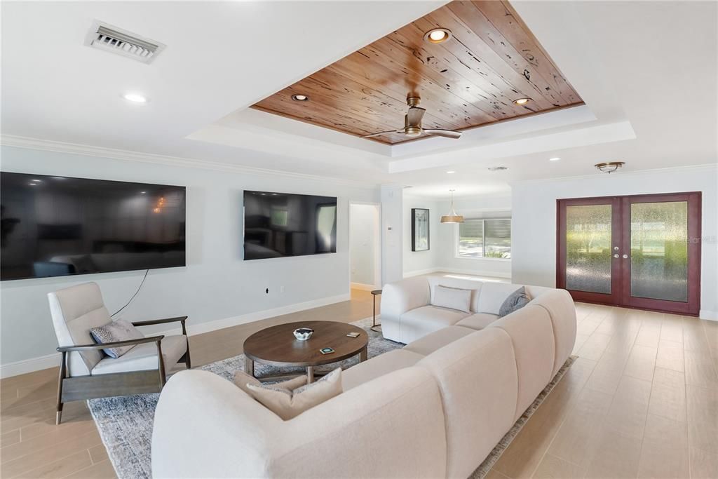 Interior, Living room, Pendant Lights, Recessed Lighting, Wooden Ceilings, Wood Texture Flooring