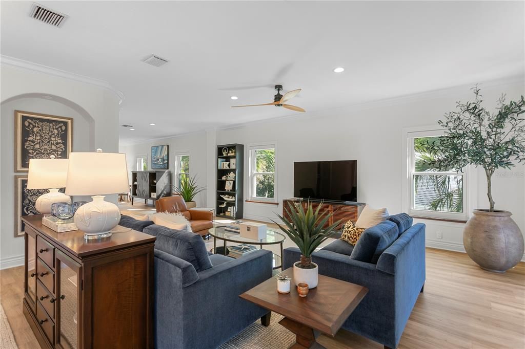 Interior, Living room, Recessed Lighting, Wood Texture Flooring