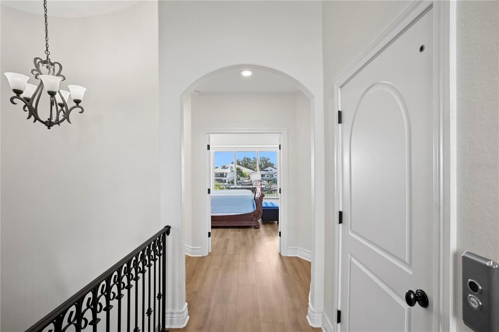 Chandelier, Interior, Recessed Lighting, Water, Wood Texture Flooring