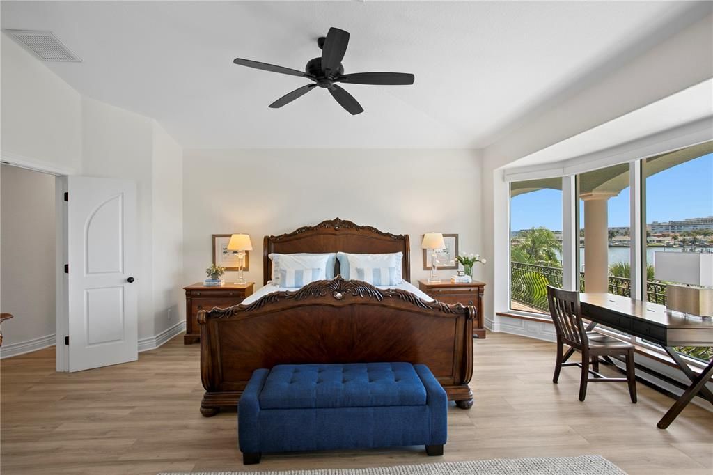 Bedroom, Dining room, Interior, Water, Wood Texture Flooring