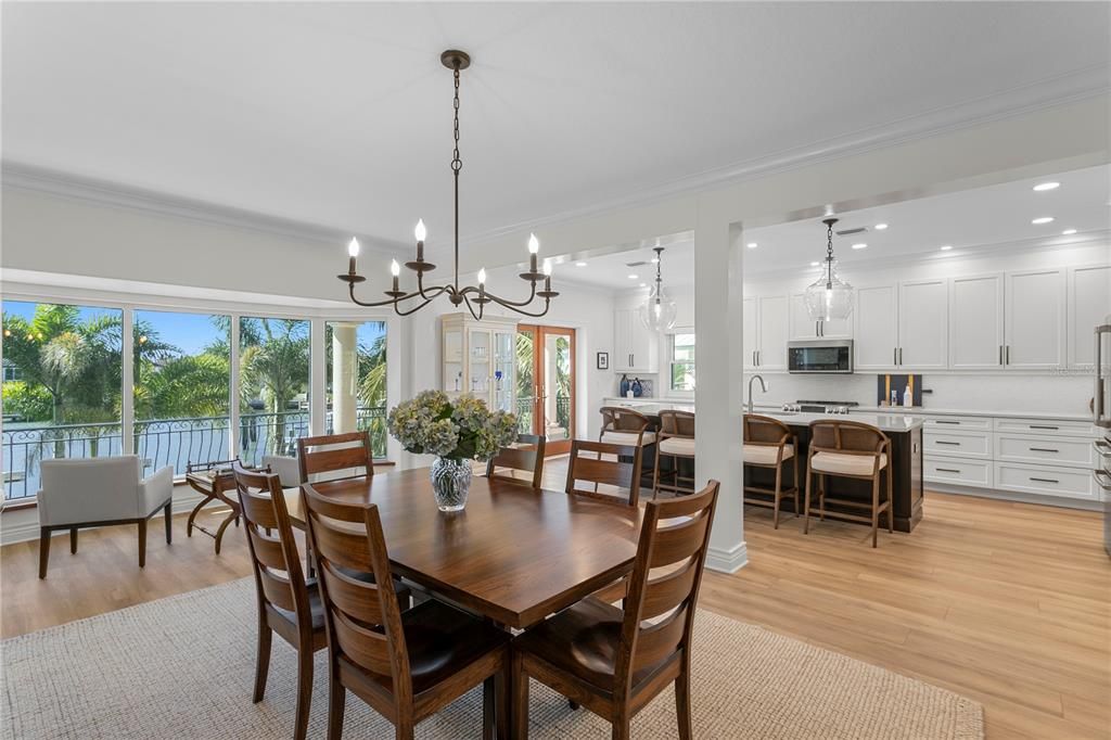 Chandelier, Dining room, Interior, Kitchen, Pendant Lights, Recessed Lighting, Wood Texture Flooring