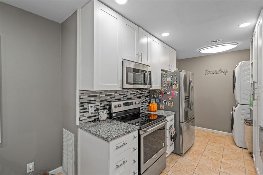 Interior, Kitchen, Recessed Lighting, Washer