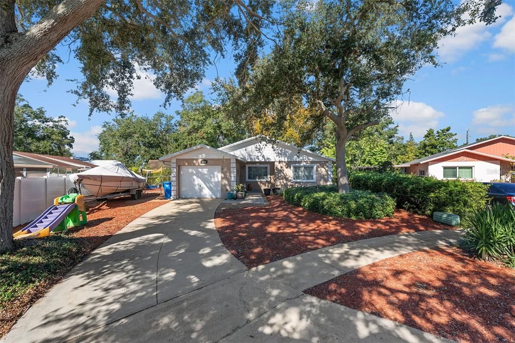 Detached Garage, Exterior