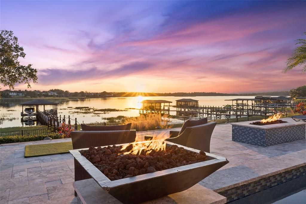 Exterior, Pool, Water