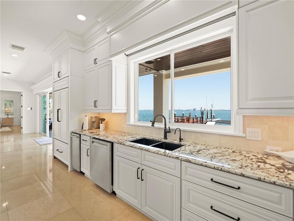 Interior, Kitchen, Recessed Lighting, Water