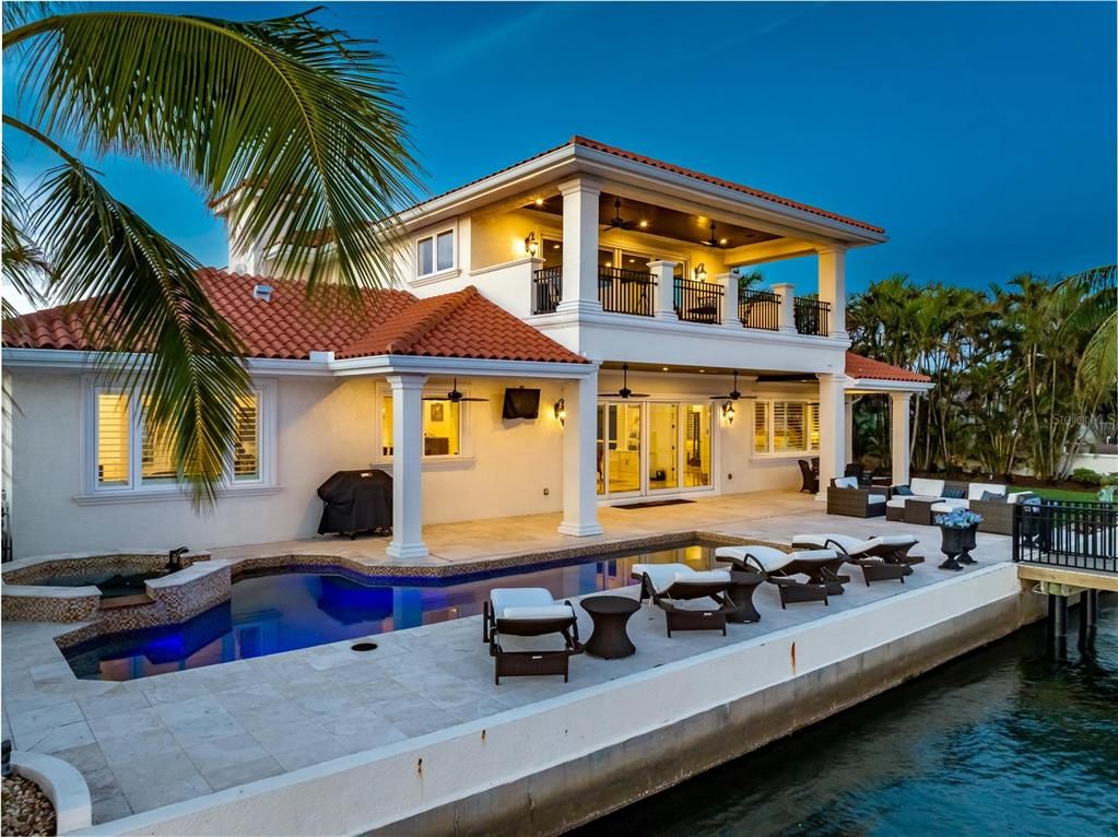 Exterior, Pool, Water