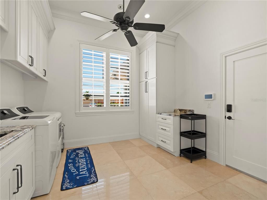 Interior, Recessed Lighting, Washer