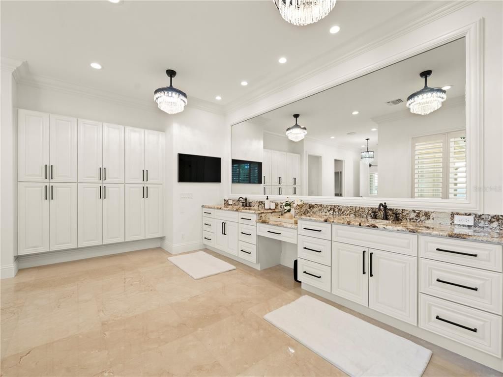 Bathroom, Chandelier, Dual Sink Vanities, Interior, Pendant Lights, Recessed Lighting