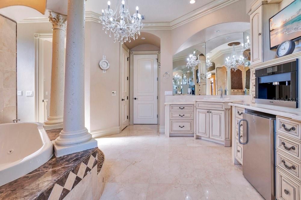 Chandelier, Interior, Recessed Lighting