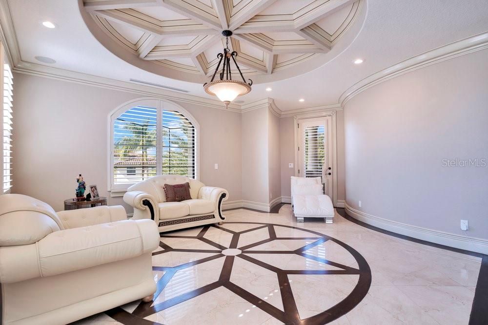 Interior, Living room, Pendant Lights, Recessed Lighting