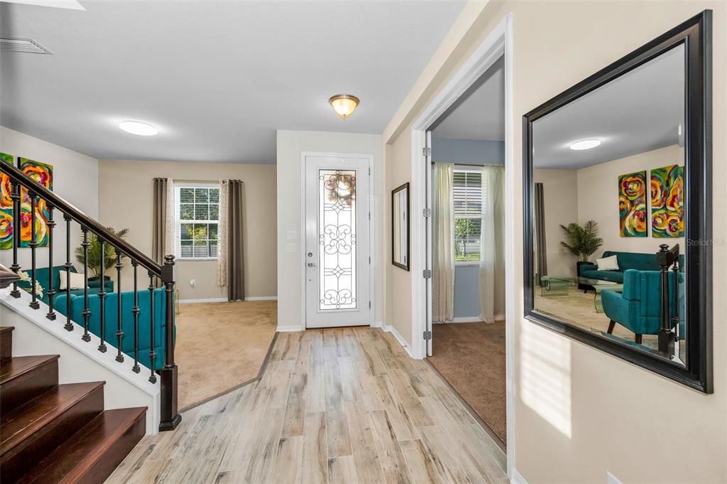 Interior, Recessed Lighting, Wood Texture Flooring