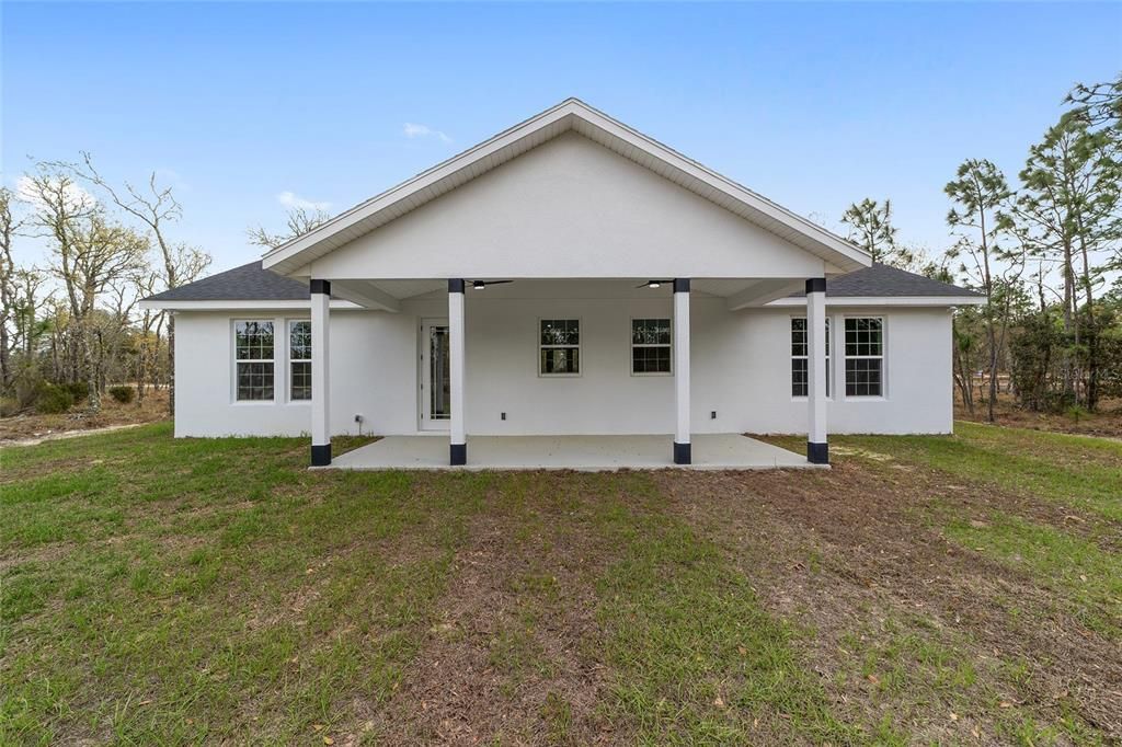 Backyard, Exterior, Facade, Ranch