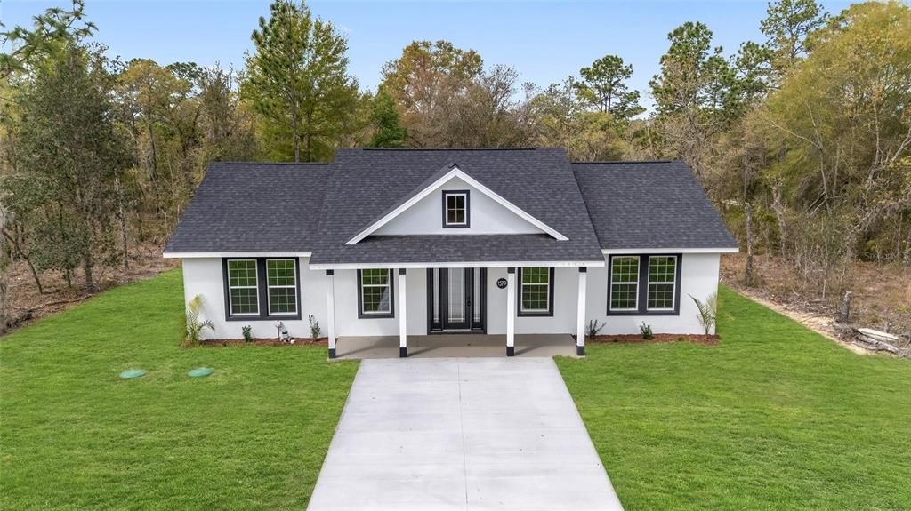 Exterior, Facade, Cape Cod