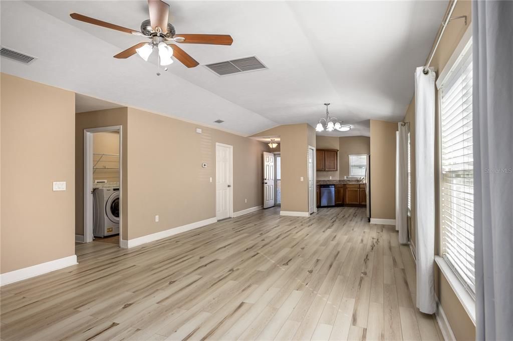 Chandelier, Interior, Kitchen, Utility Closets, Washer, Wood Texture Flooring
