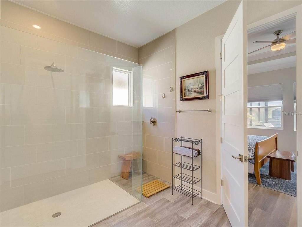 Bathroom, Interior, Recessed Lighting, Wood Texture Flooring