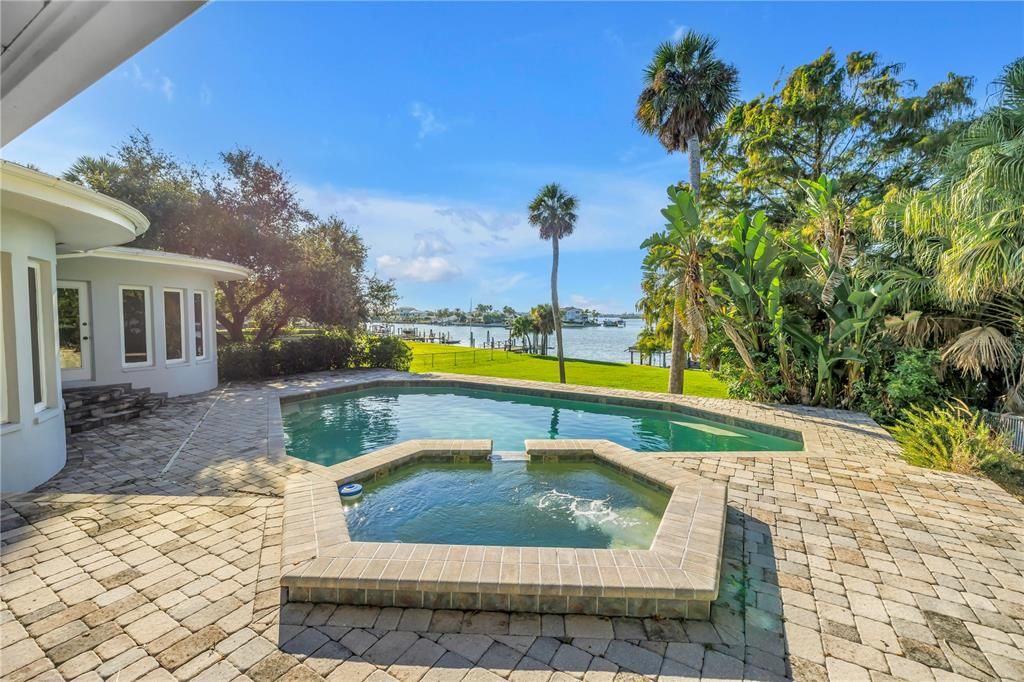 Exterior, Pool, Water