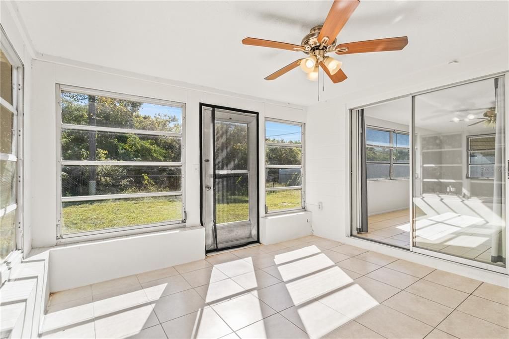 Empty room, Interior, Sun Room