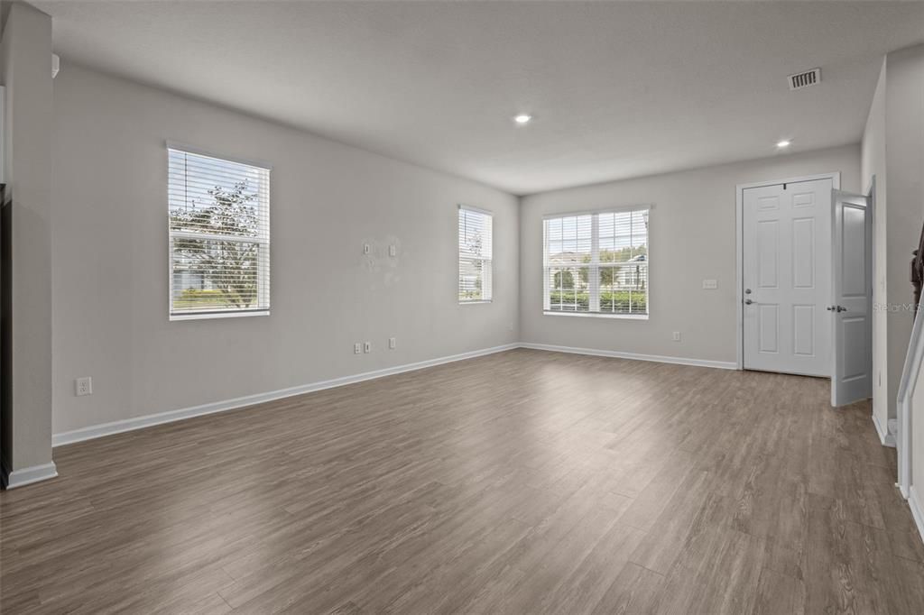 Empty room, Interior, Recessed Lighting, Wood Texture Flooring
