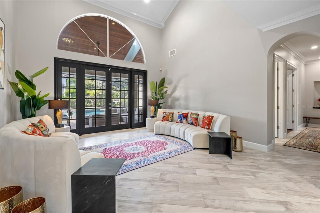 Interior, Living room, Recessed Lighting, Wood Texture Flooring