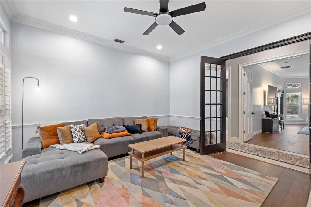 Interior, Living room, Recessed Lighting, Wood Texture Flooring