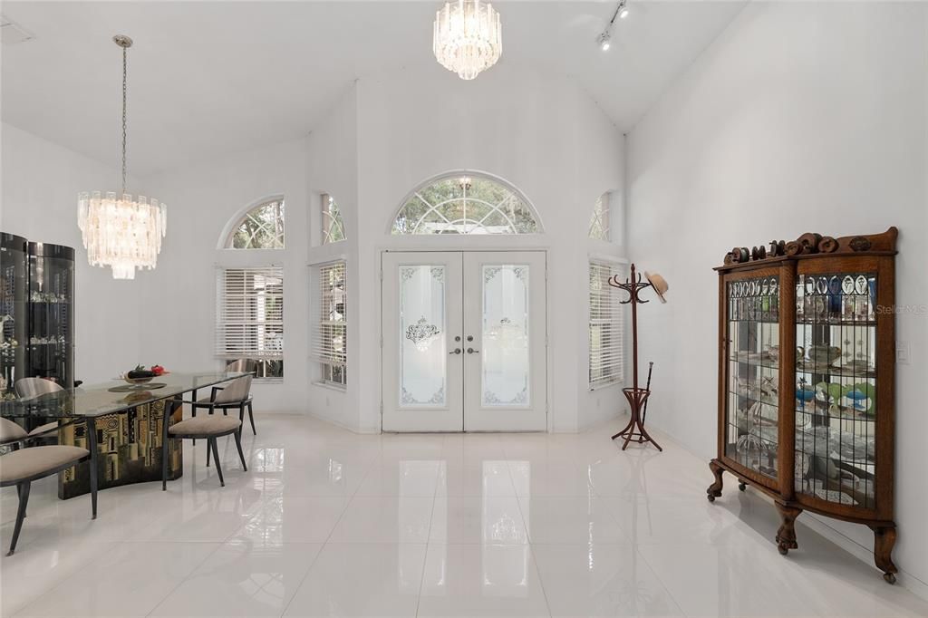 Chandelier, Dining room, Interior