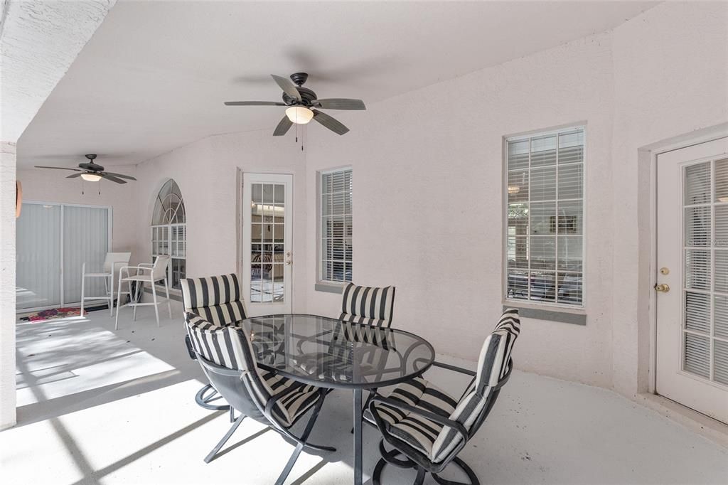 Dining room, Interior