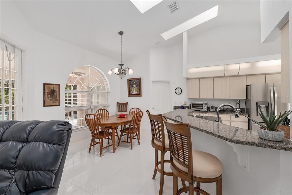 Dining room, Interior, Kitchen, Pendant Lights, Stainless Steel Appliances