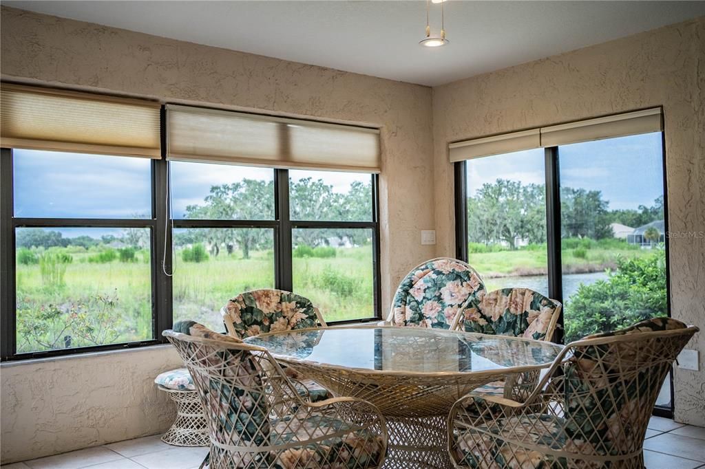 Dining room, Interior, Recessed Lighting, Sun Room