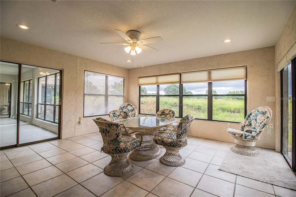 Dining room, Interior, Recessed Lighting, Sun Room