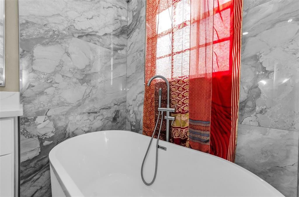 Bathroom, Free Standing Baths, Interior, Marble Walls