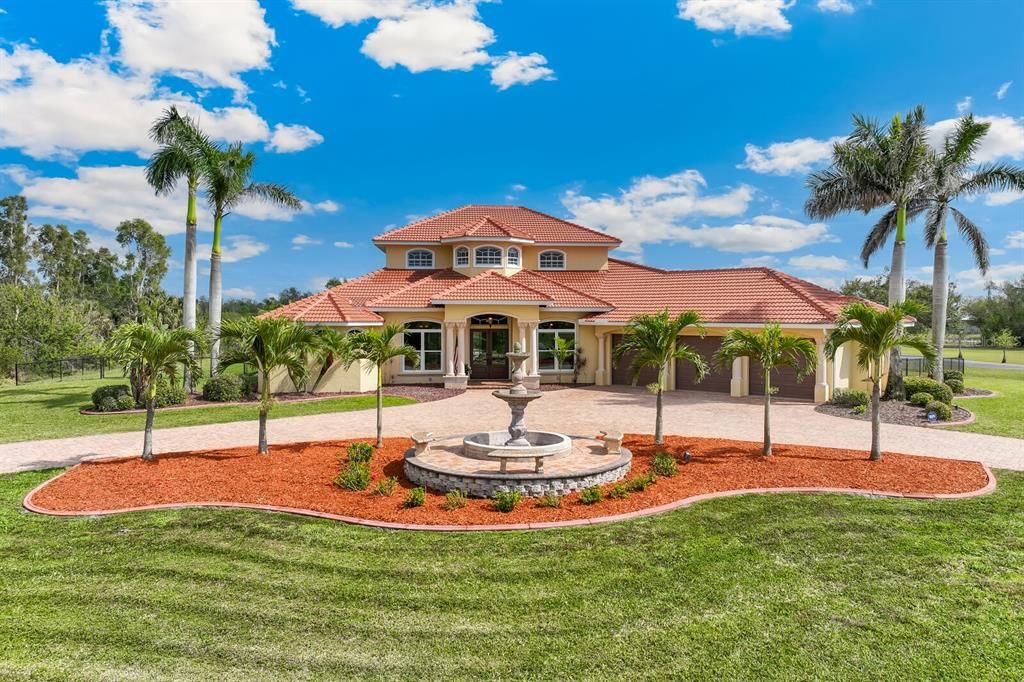 Backyard, Exterior, Facade, Mediterranean