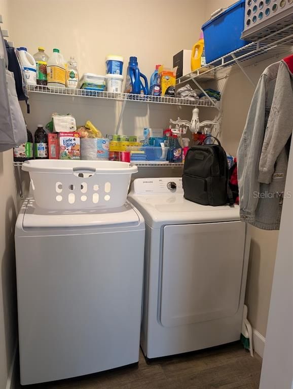 Interior, Utility Closets, Washer, Wood Texture Flooring