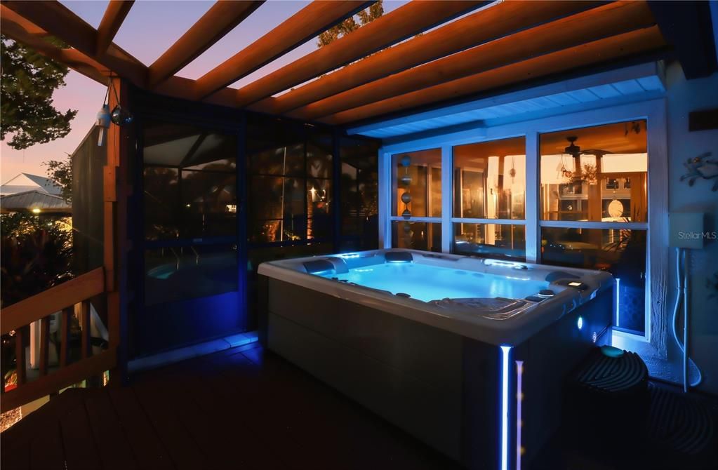 Exterior, Hot Tub