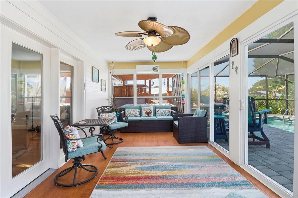 Interior, Living room, Sun Room, Wood Texture Flooring