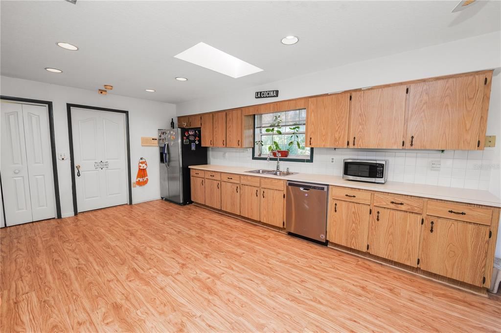Interior, Kitchen, Recessed Lighting, Wood Texture Flooring