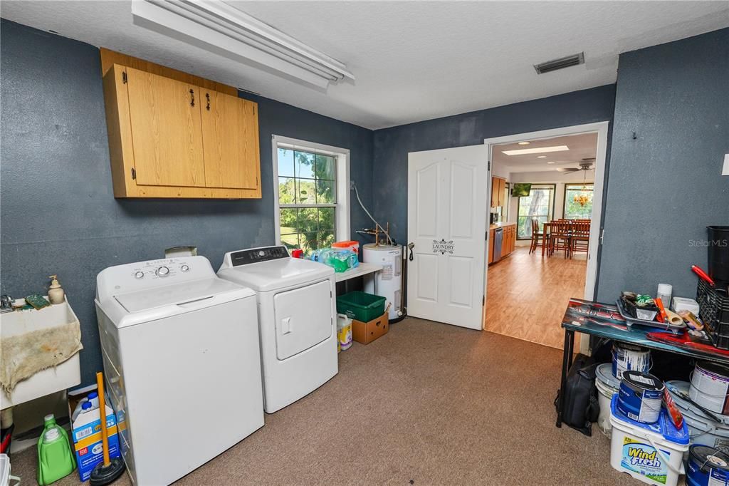 Dining room, Interior, Recessed Lighting, Washer, Wood Texture Flooring