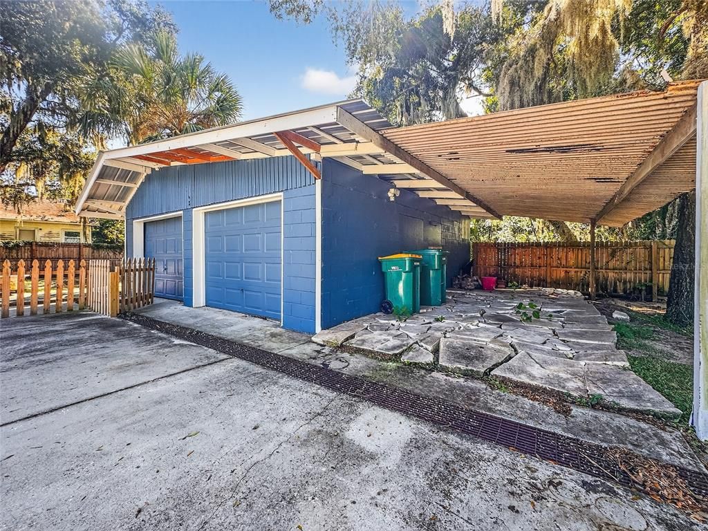 Detached Garage, Exterior