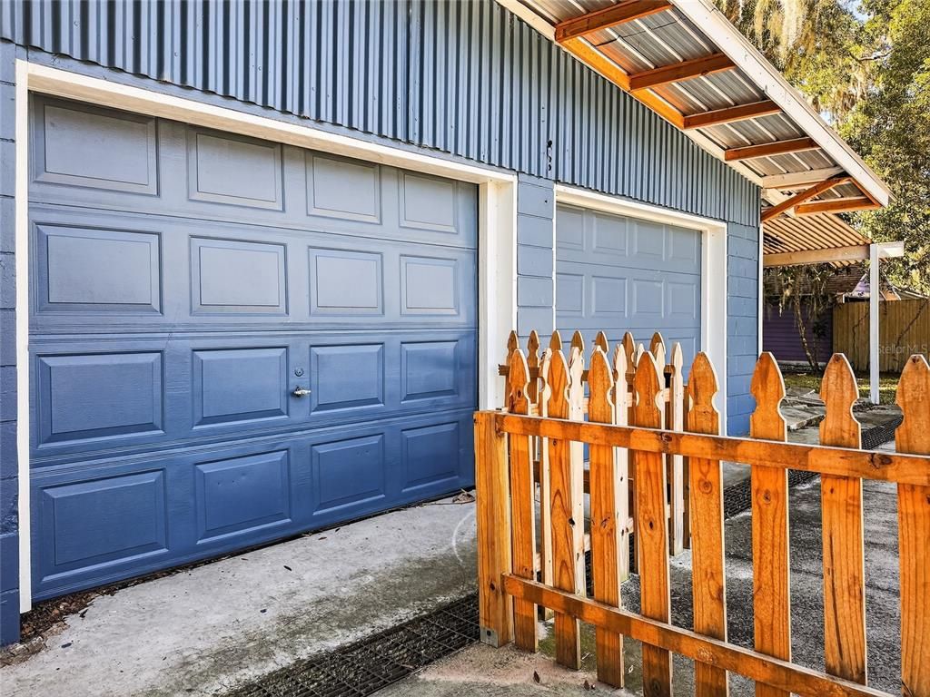 Detached Garage, Exterior