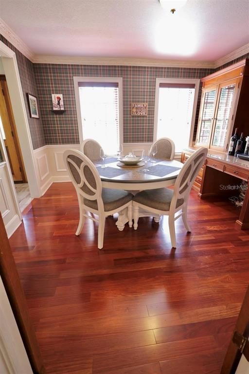 Dining room, Interior, Wood Texture Flooring